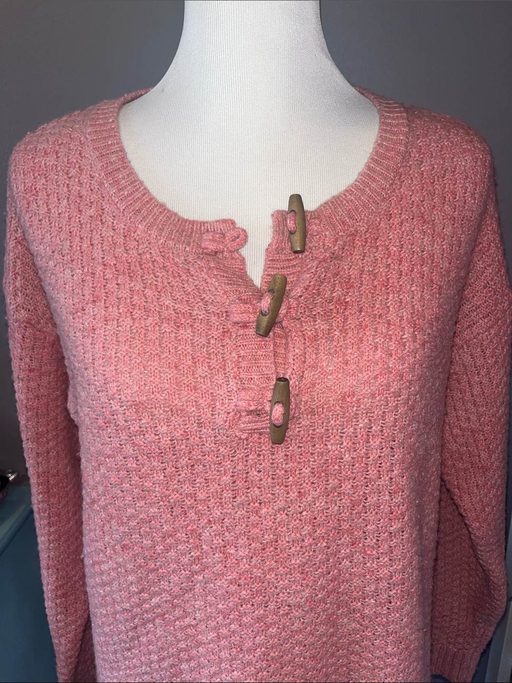 Cute Ruff Hewn sweater with buttons size L